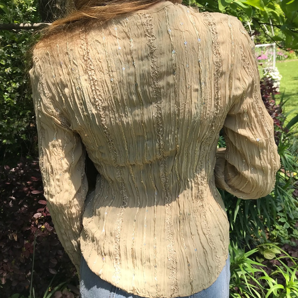 Solddd Outtt - Picture 2 of 6